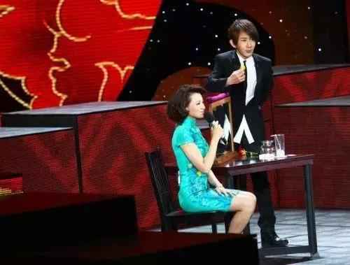 董卿携子观看刘谦演出背后的实地数据验证分析揭秘