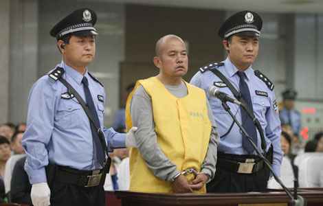 邯郸杀人案最新进展,温情与友情的碰撞,爱与陪伴的力量日常故事