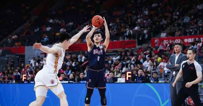 2024香港免费精准资料_广东宏远男篮最新战报,深度评估解析说明_竞争对手4.60.86