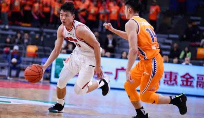 2024香港免费精准资料_广东宏远男篮最新战报,深度评估解析说明_竞争对手4.60.86