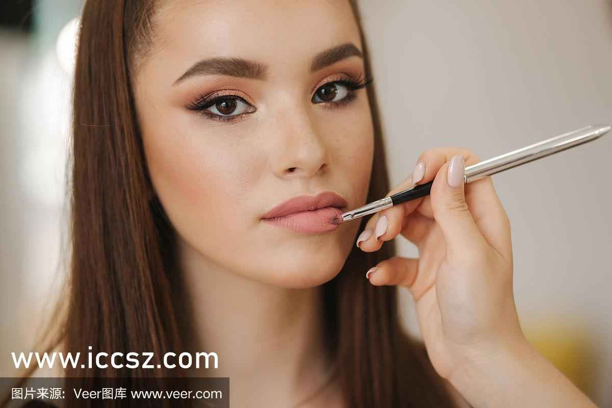 揭秘尤果新纪元,11月3日的历史性时刻及其深远影响