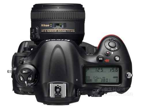 尼康新篇章开启,11月4日,摄影才华与自信的展现日