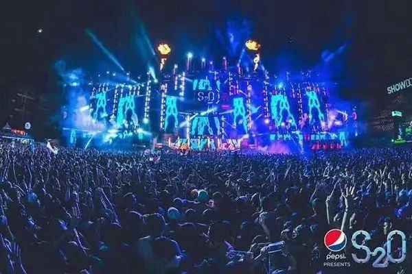 11月5日夜嗨狂欢夜,领略最新潮流派对之夜