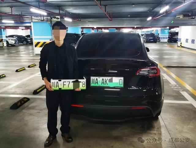 上海车牌新纪元,揭秘最新车牌诞生记——11月6日新牌诞生实录