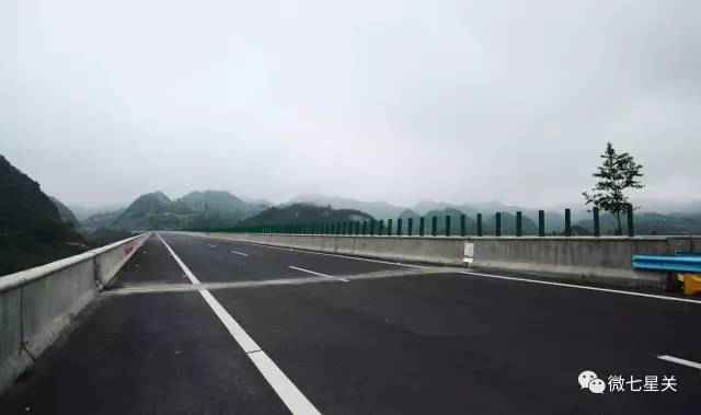 镇毕高速公路最新进展揭秘,期待早日通车,11月8日更新动态