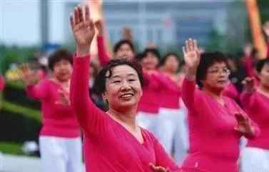 王广成广场舞之日的欢乐纽带,历年11月10日精彩回顾