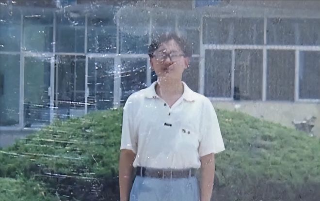 揭秘黑科技新星，李雪英之子引领未来生活创新科技产品亮相！