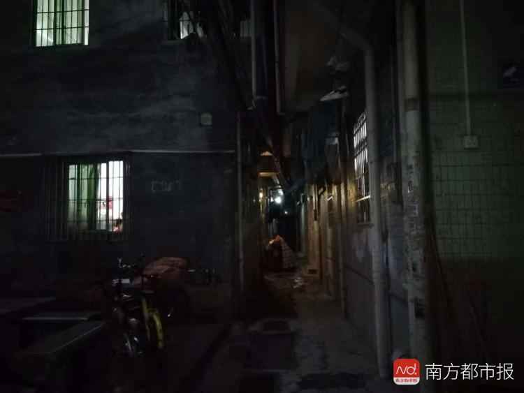 探秘二龙湖电影秘境,揭秘隐藏式影院,最新电影尽在二龙湖小巷秘境