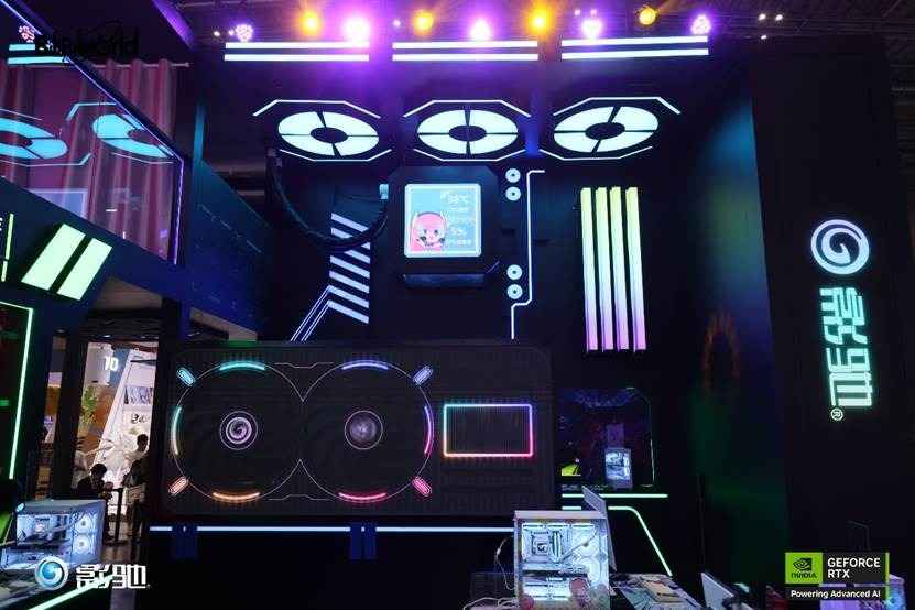 欧美科技前沿揭秘,最新高科技产品盛宴,体验未来生活触手可及(往年11月15日)